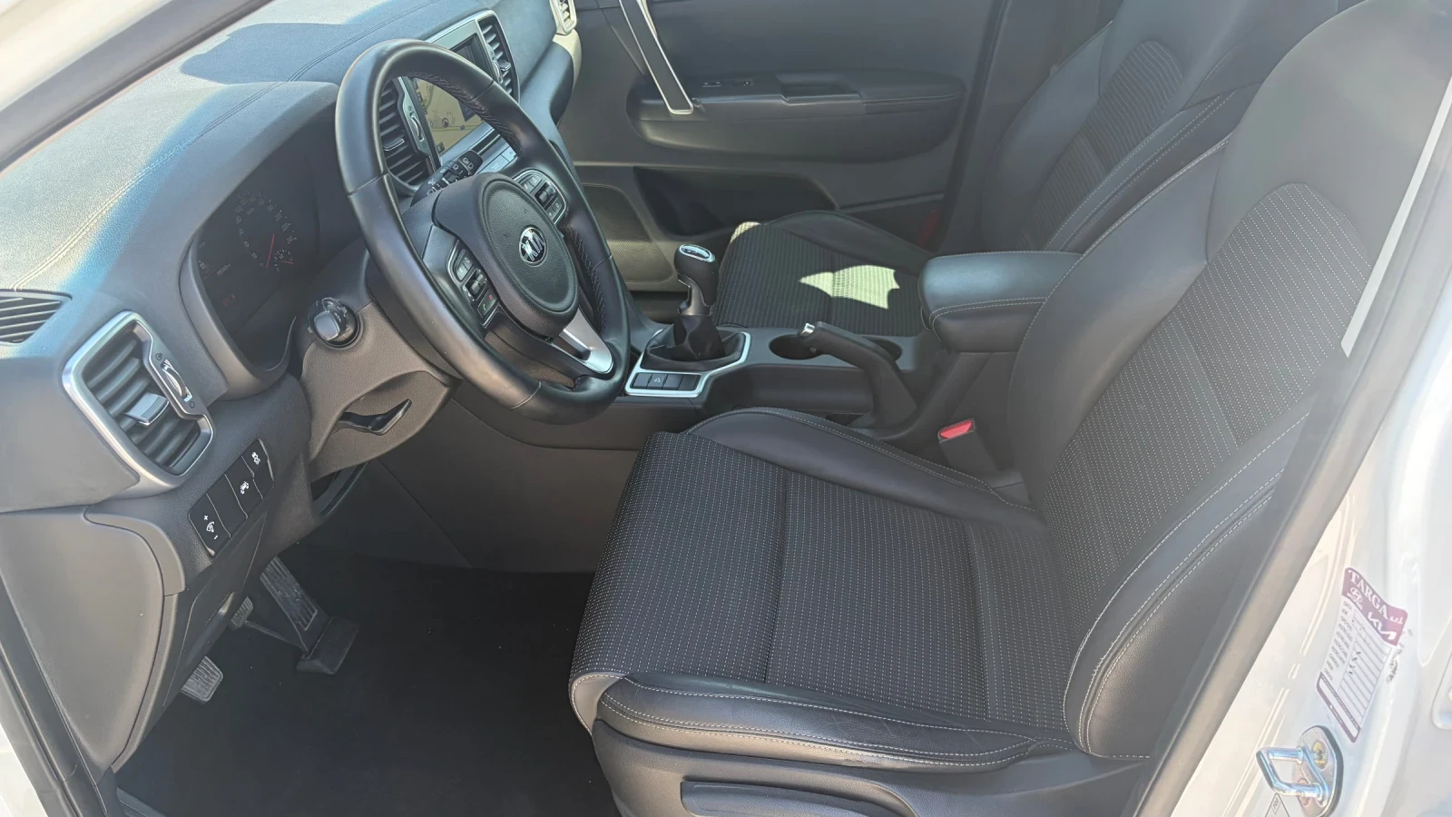 Kia Sportage 1.7CRDI-115k.c. /Панорама, Навигация, Камера/, снимка 10 - Автомобили и джипове - 55688642
