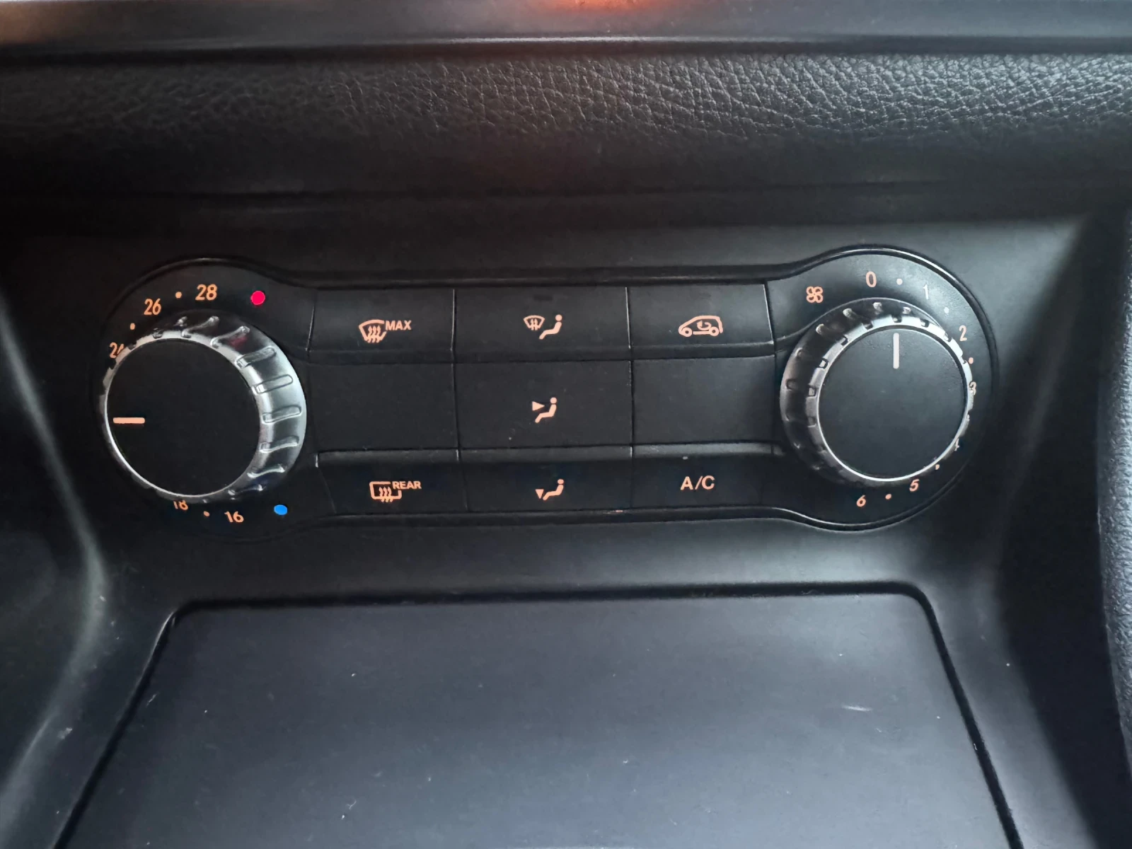 Mercedes-Benz GLA 200 CDI 4MATIC 136к.c., снимка 9 - Автомобили и джипове - 56087046
