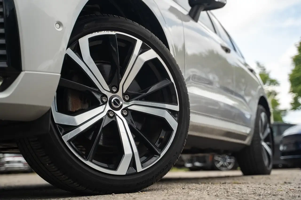 Volvo XC60 R-Design| NoAccident| B&W| ACC| 360| HUD| LDA| Hea | Mobile.bg � ����������� 5