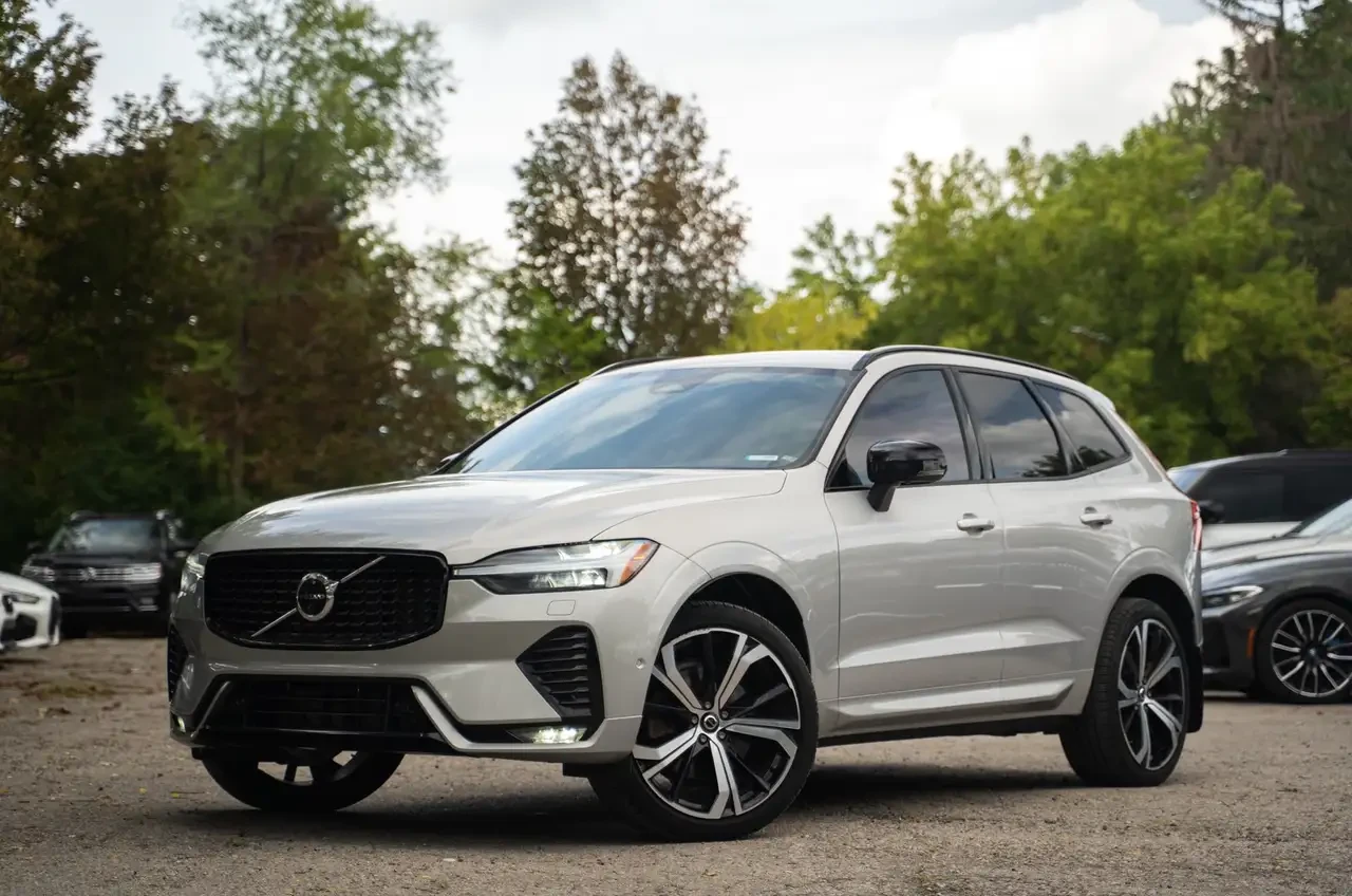 Volvo XC60 R-Design| NoAccident| B&W| ACC| 360| HUD| LDA| Hea | Mobile.bg � ����������� 2