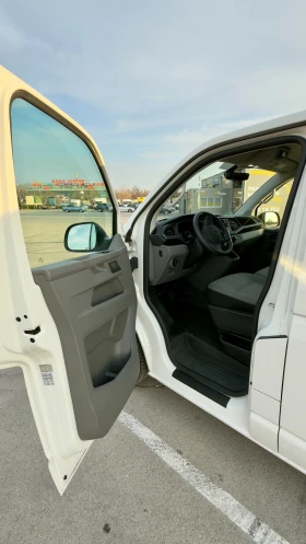 VW Transporter T 6.1, снимка 5