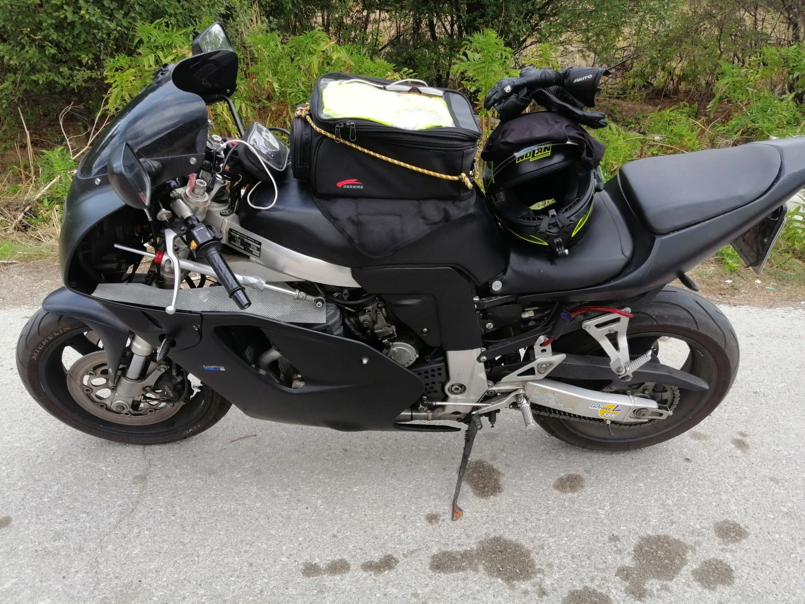 Suzuki Gsxr 750w - изображение 2