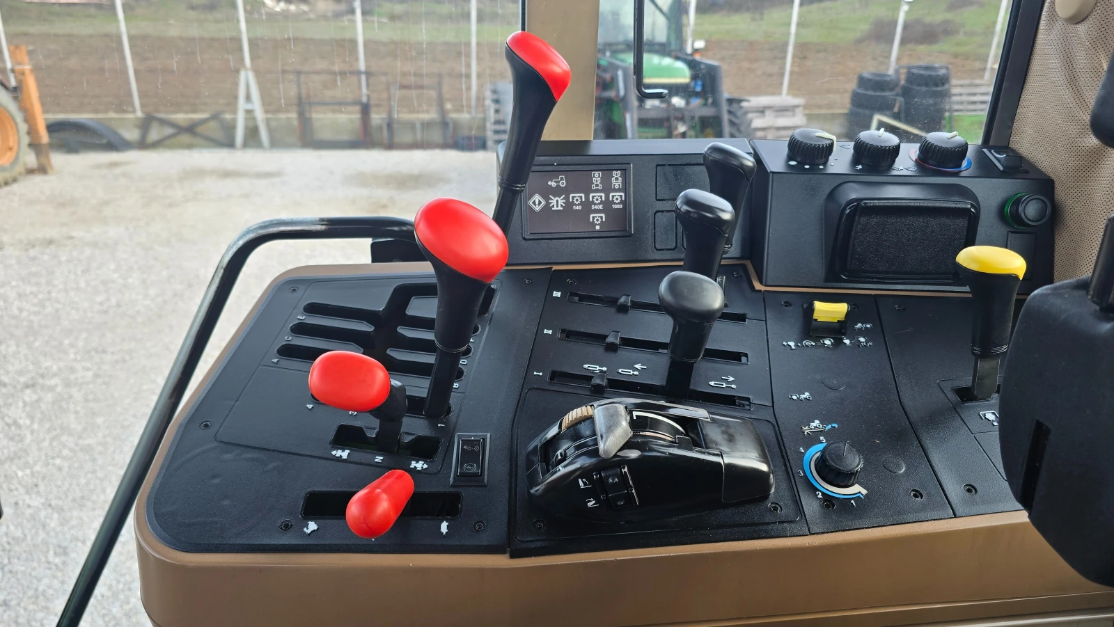 Трактор John Deere 6600-Нов внос - изображение 9