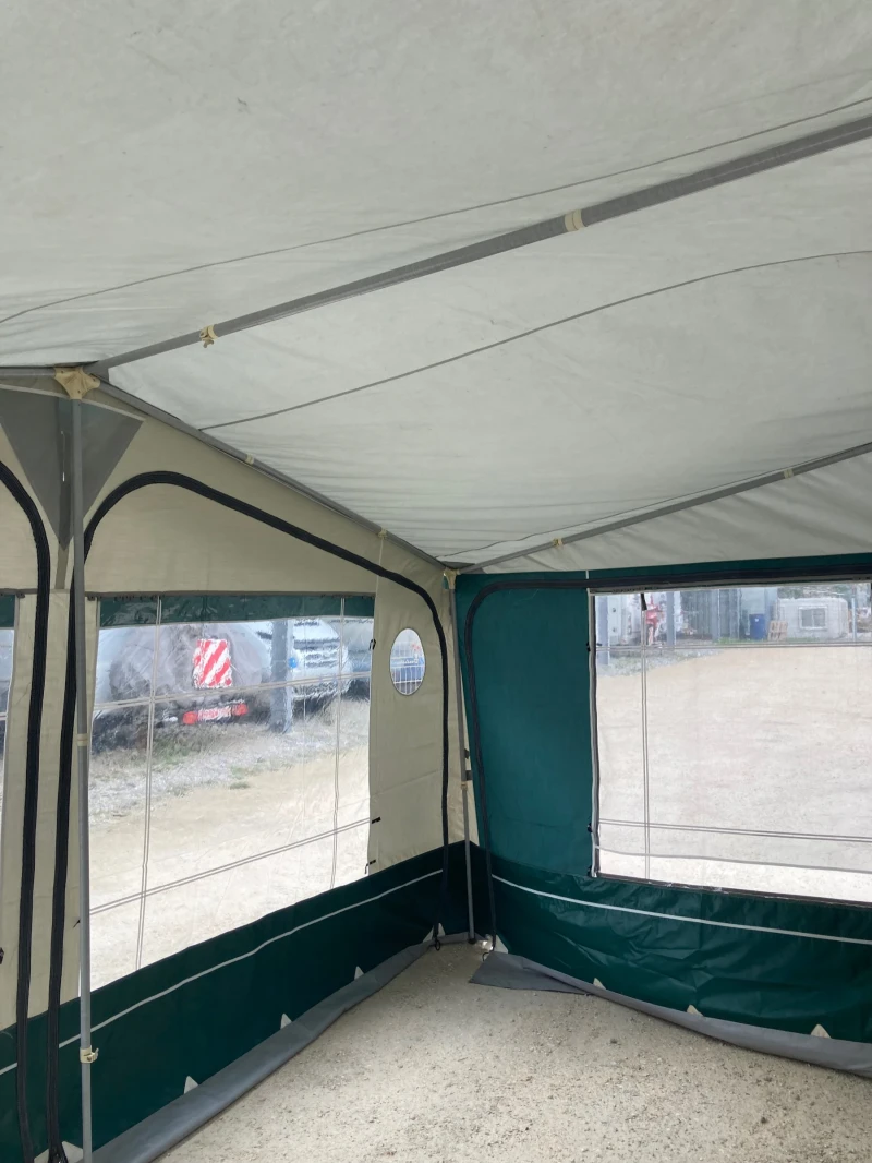 Каравана Chateau Home- Car Racer 45, снимка 6 - Каравани и кемпери - 52596038