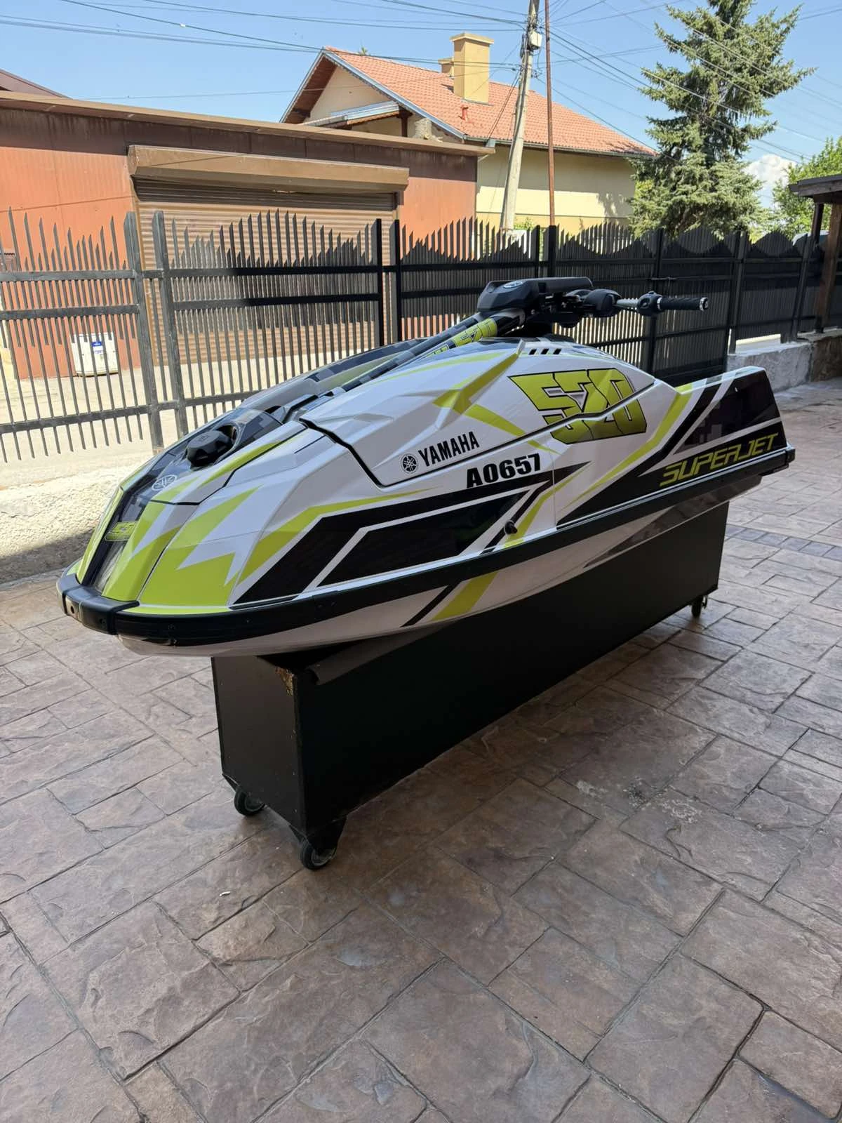 Джет Yamaha SUPERJET, снимка 2 - Воден транспорт - 54441677
