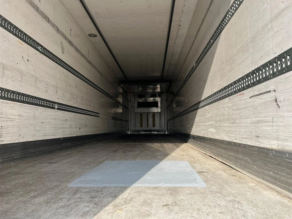 Полуремарке Други 3/E Carrier Vector 1850 MT Bi-Temp, снимка 5 - Ремаркета - 54045022