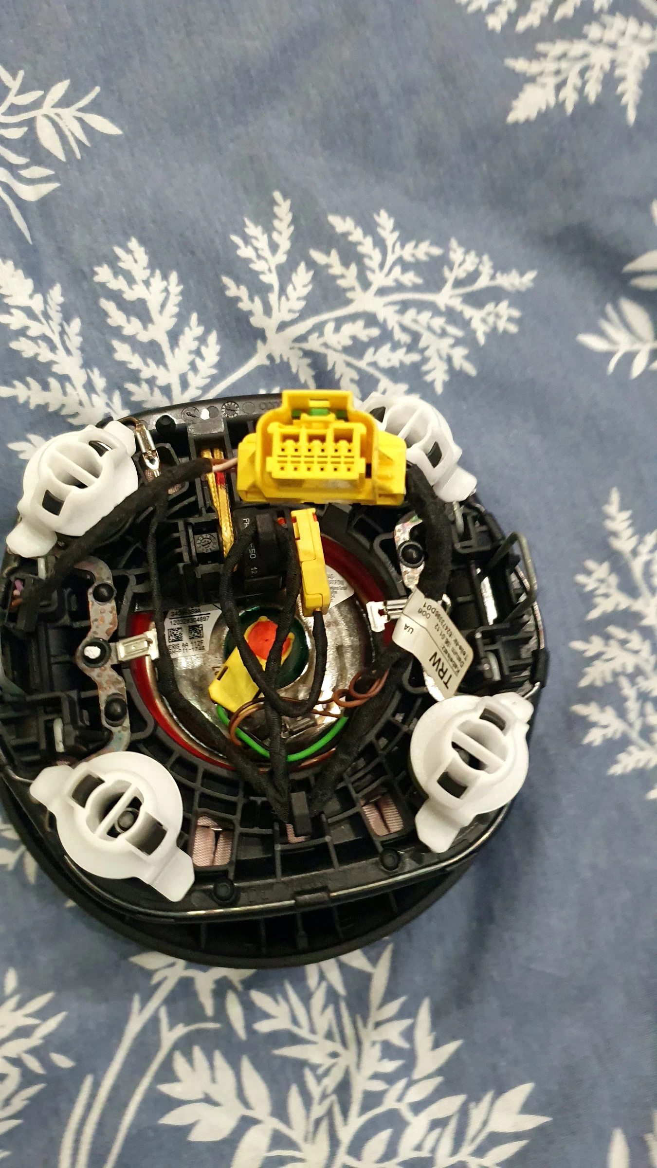 ������ ����� ����� Sline | Mobile.bg � ����������� 6