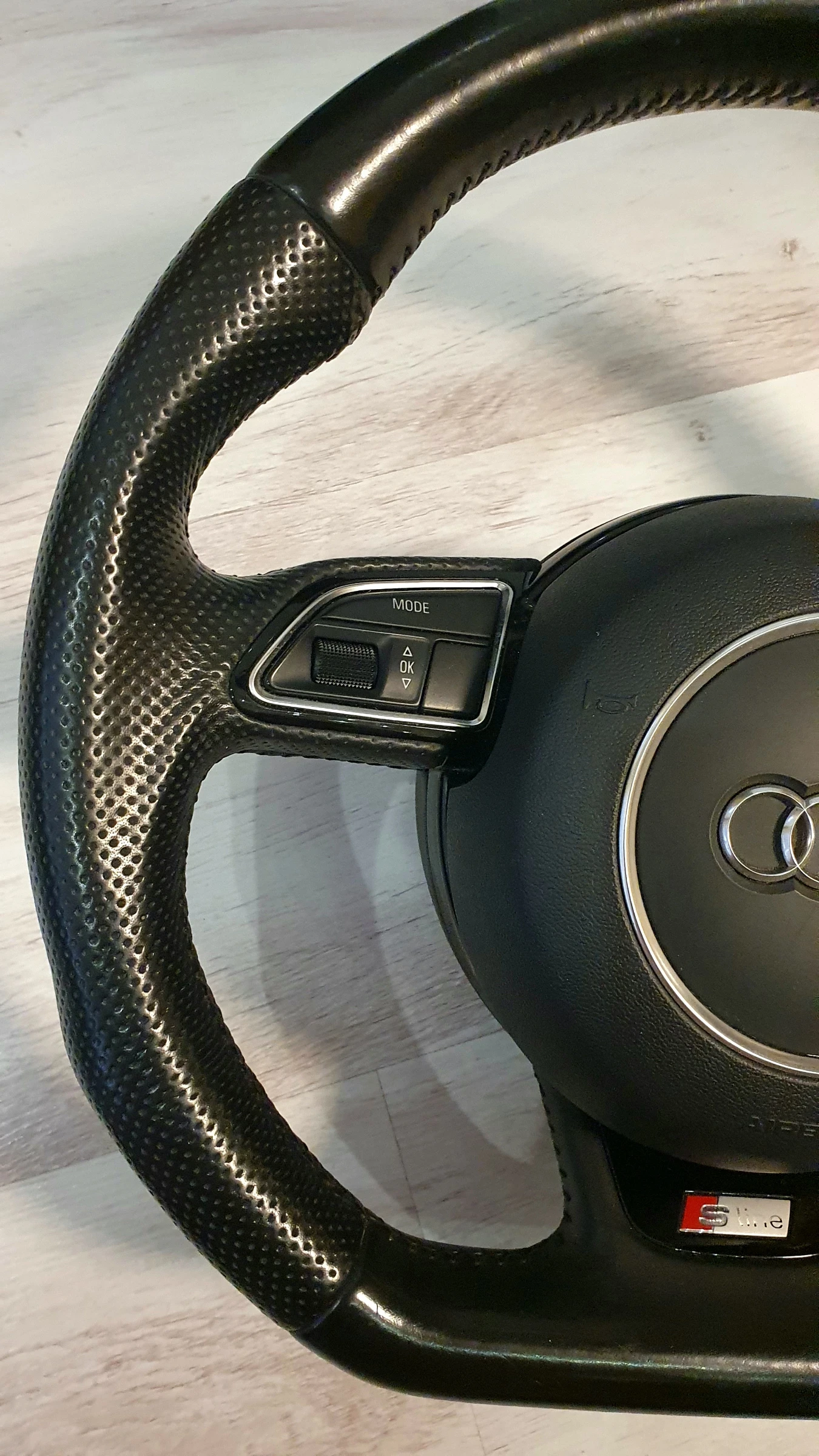 ������ ����� ����� Sline | Mobile.bg � ����������� 3