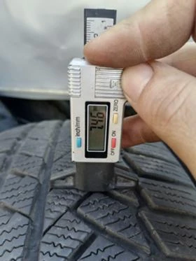 Гуми Зимни 225/55R17, снимка 4