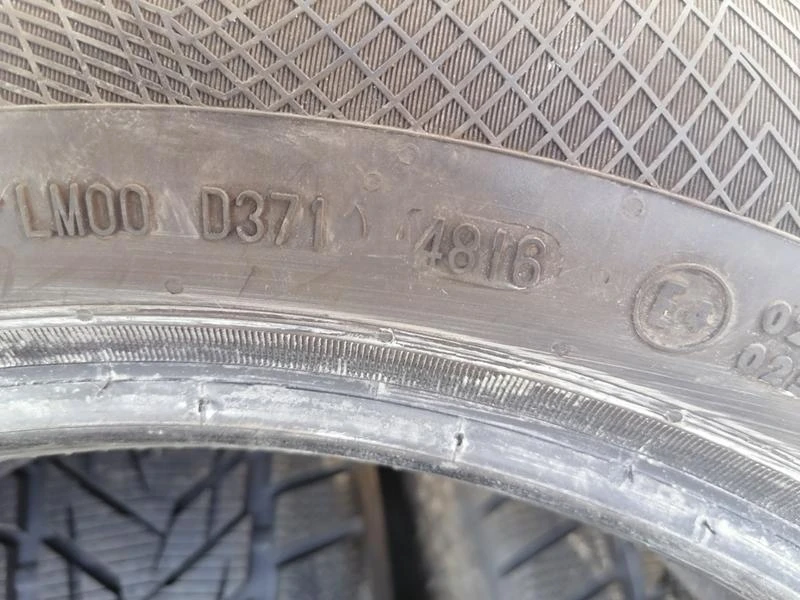 Гуми Зимни 225/55R17, снимка 9 - Гуми и джанти - 32079542