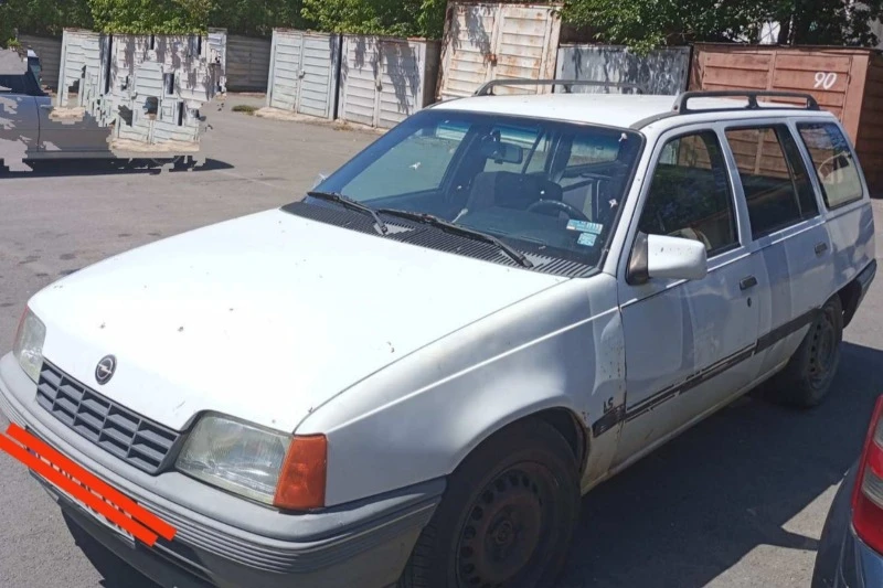 Opel Kadett, снимка 2 - Автомобили и джипове - 47895904