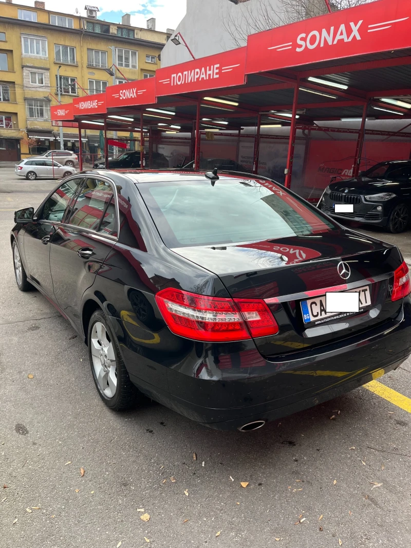 Mercedes-Benz E 350 CDI 4 MATIC, снимка 8 - Автомобили и джипове - 48208939