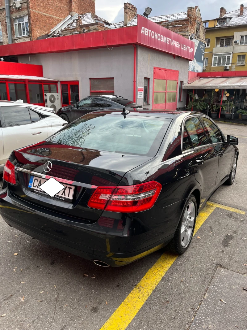 Mercedes-Benz E 350 CDI 4 MATIC, снимка 10 - Автомобили и джипове - 48208939