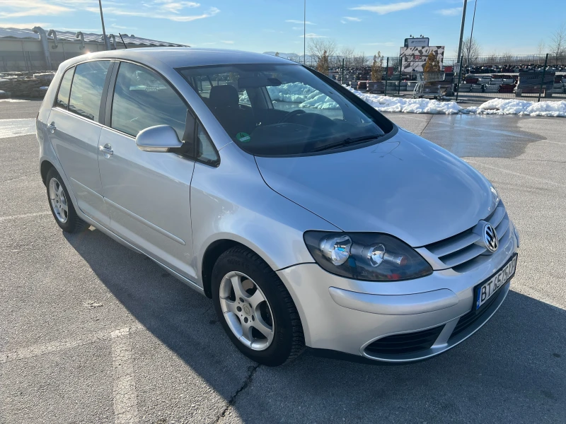 VW Golf Plus 1.6 102 k.c. BSE подгрев.мултиволан, снимка 2 - Автомобили и джипове - 49216184