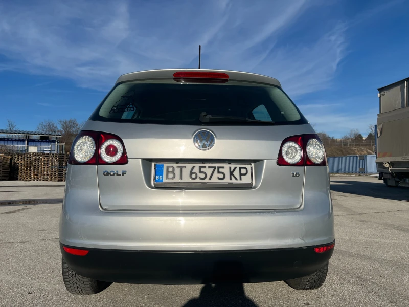 VW Golf Plus 1.6 102 k.c. BSE подгрев.мултиволан, снимка 6 - Автомобили и джипове - 49216184