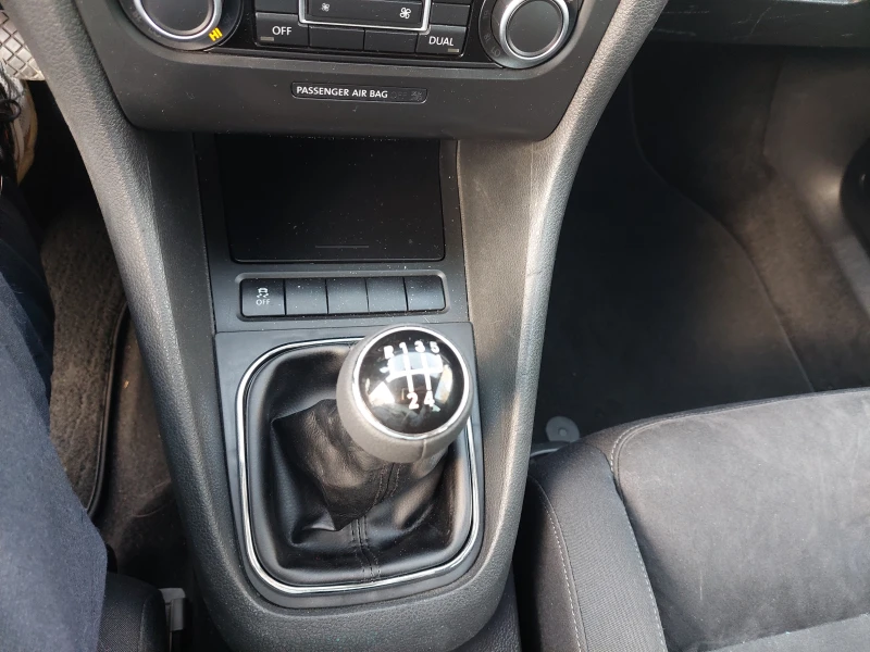 VW Golf 1, 6TDI HIGHLINE, снимка 13 - Автомобили и джипове - 49422280