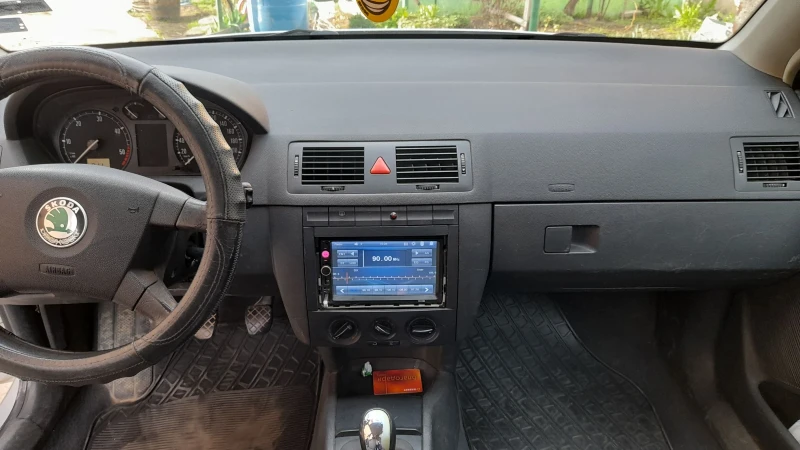 Skoda Fabia 1, 9 SDI 64кс, снимка 13 - Автомобили и джипове - 49520750