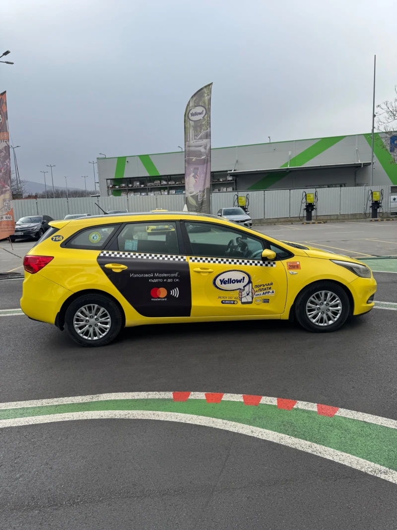 Kia Ceed TAXI, снимка 8 - Автомобили и джипове - 49566431