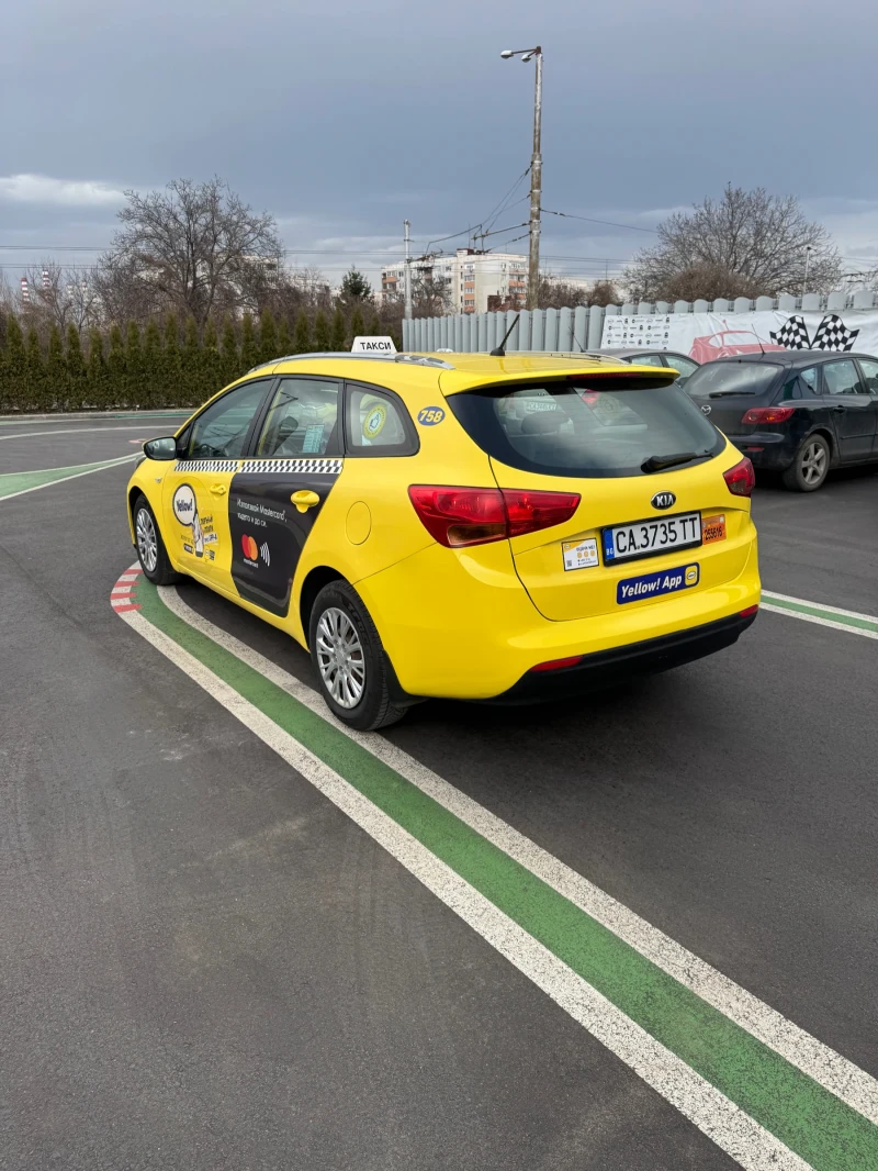 Kia Ceed TAXI, снимка 3 - Автомобили и джипове - 49566431