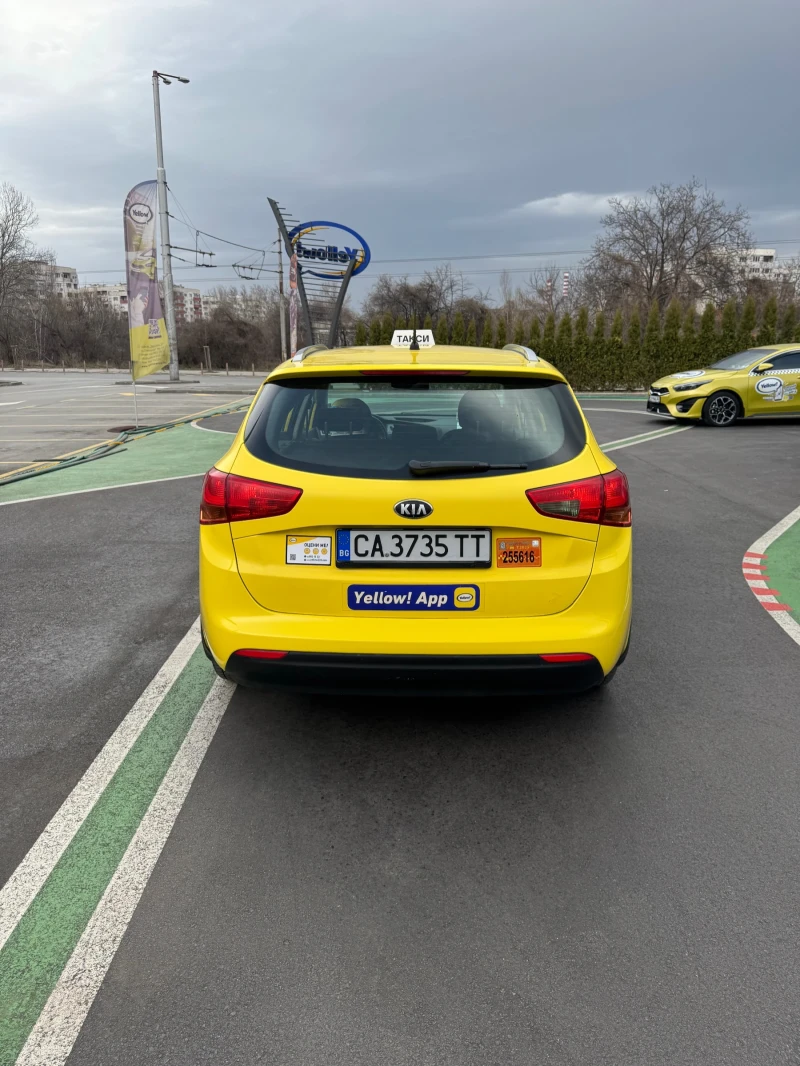 Kia Ceed TAXI, снимка 4 - Автомобили и джипове - 49566431