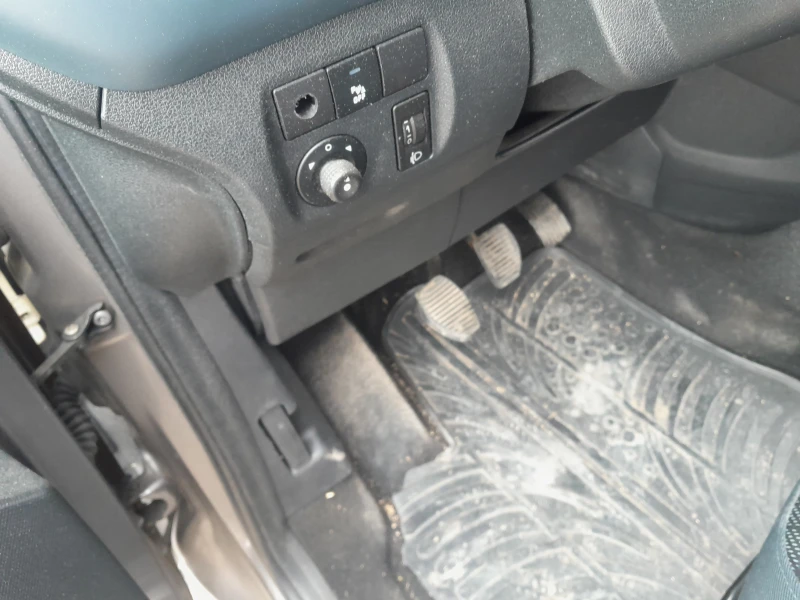 Peugeot Partner 1.6 HDI      N1, снимка 7 - Автомобили и джипове - 51876668