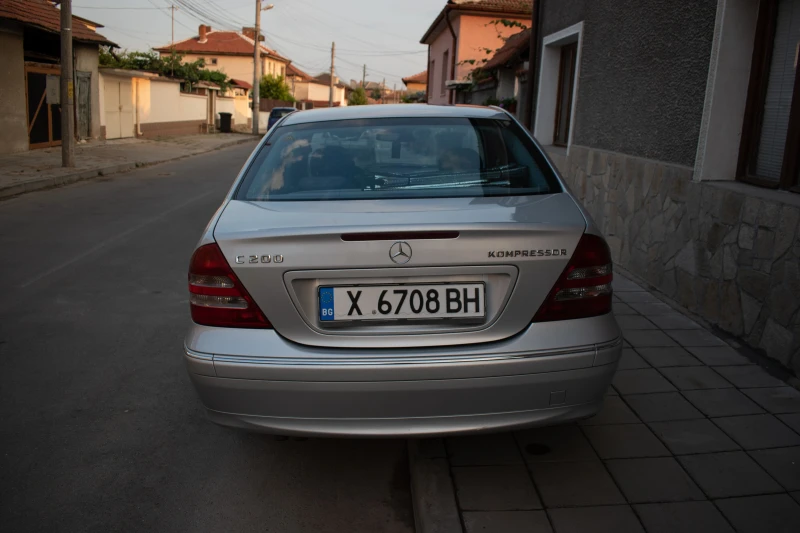 Mercedes-Benz C 200 Kompressor, снимка 2 - Автомобили и джипове - 52512570