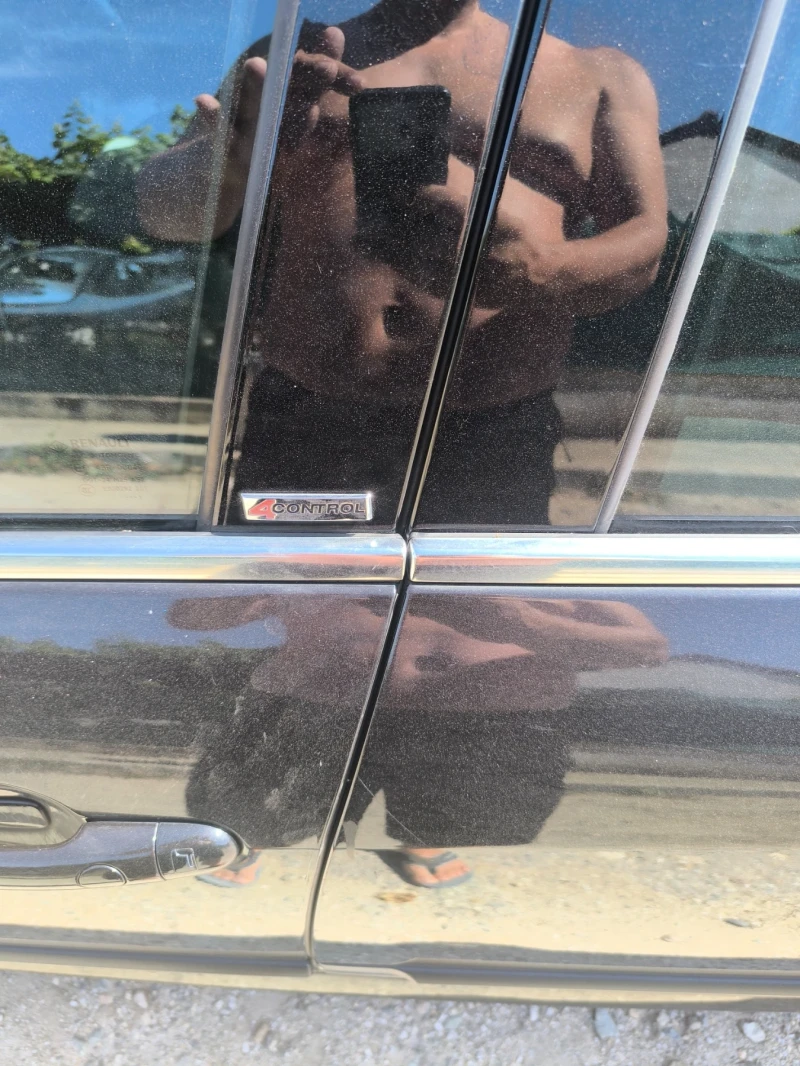 Renault Laguna 3-то поколение 2.0dci 173кс. /ЕВРО 5/АВТОМАТ/ НАВИ, снимка 4 - Автомобили и джипове - 52411470