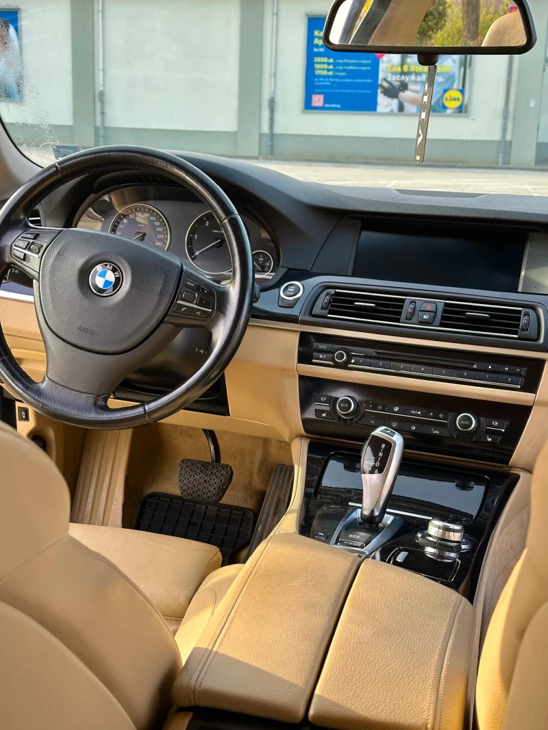 BMW 530 / 245 к.с. / M-PACK / задно, снимка 13 - Автомобили и джипове - 52800713