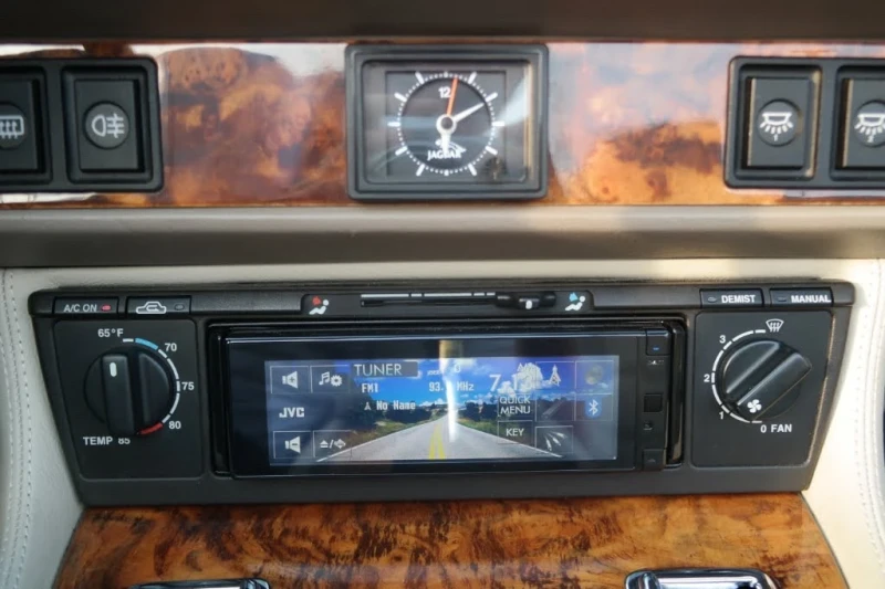 Jaguar Xjs CONVERTIBLE , снимка 14 - Автомобили и джипове - 52137280