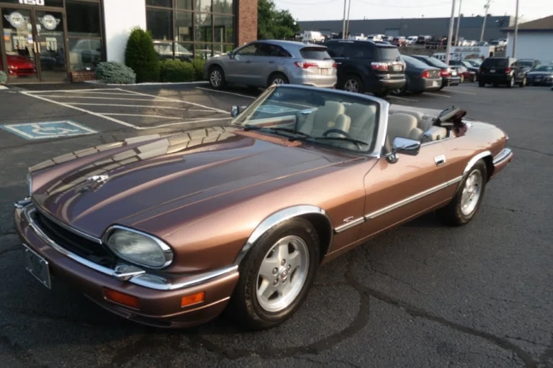 Jaguar Xjs CONVERTIBLE , снимка 3 - Автомобили и джипове - 52137280