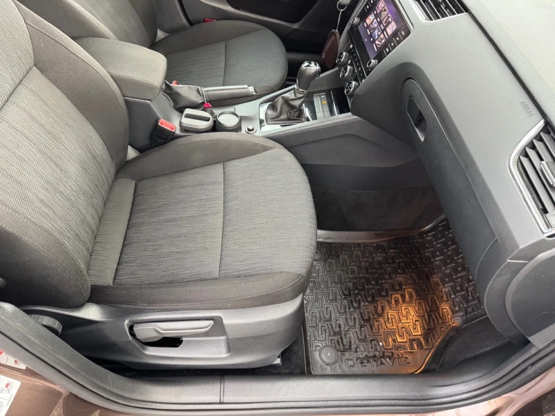 Skoda Octavia 1.5TSI 150к.с* ПЪРВИ СОБСТВ./НОВА ОТ БГ/99300км.!, снимка 12 - Автомобили и джипове - 52507609