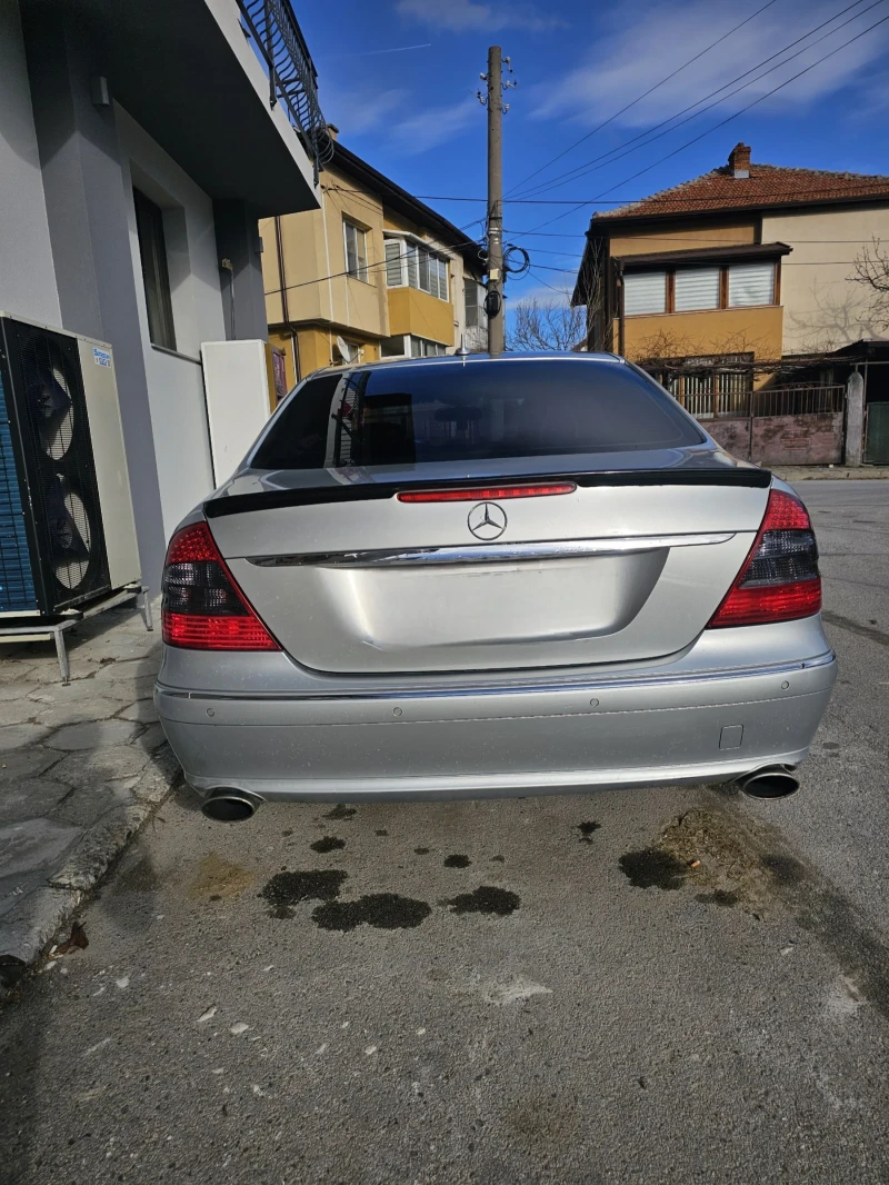 Mercedes-Benz E 500, снимка 3 - Автомобили и джипове - 53047674