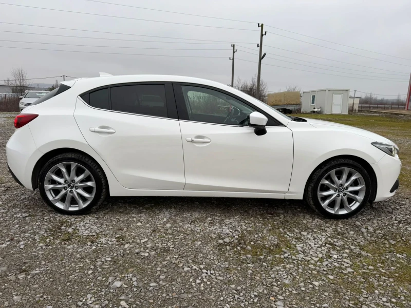 Mazda 3 2.0 SKYAKTIV - EXECUTIVE , снимка 4 - Автомобили и джипове - 53275369