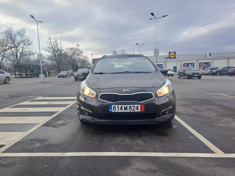 Kia Ceed, снимка 3 - Автомобили и джипове - 53355710