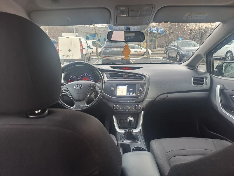 Kia Ceed, снимка 6 - Автомобили и джипове - 53355710