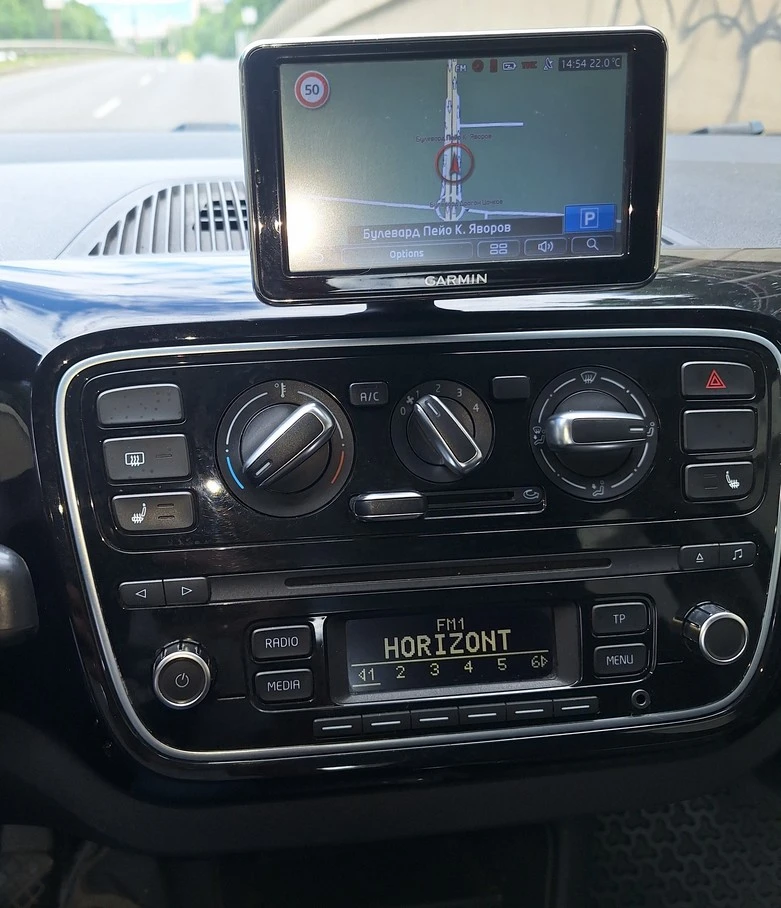 VW Up, снимка 3 - Автомобили и джипове - 54924523