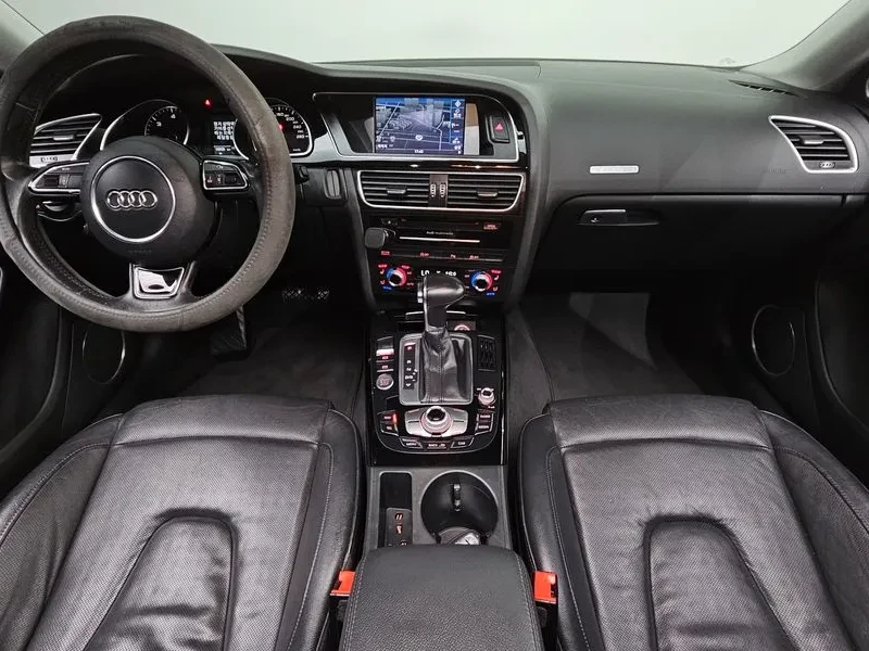 Audi A5, снимка 13 - Автомобили и джипове - 56159404