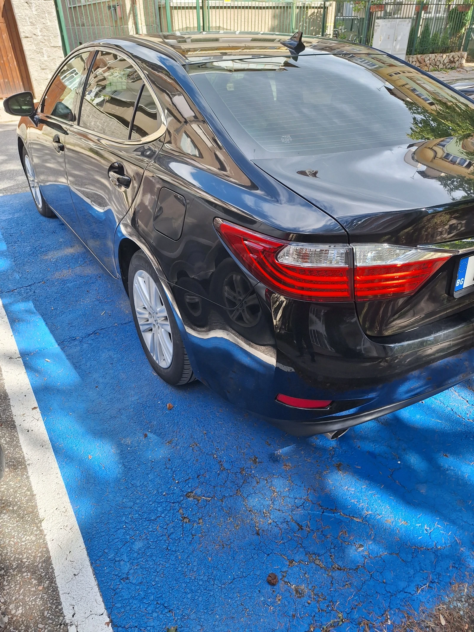 Lexus ES 350  - изображение 7