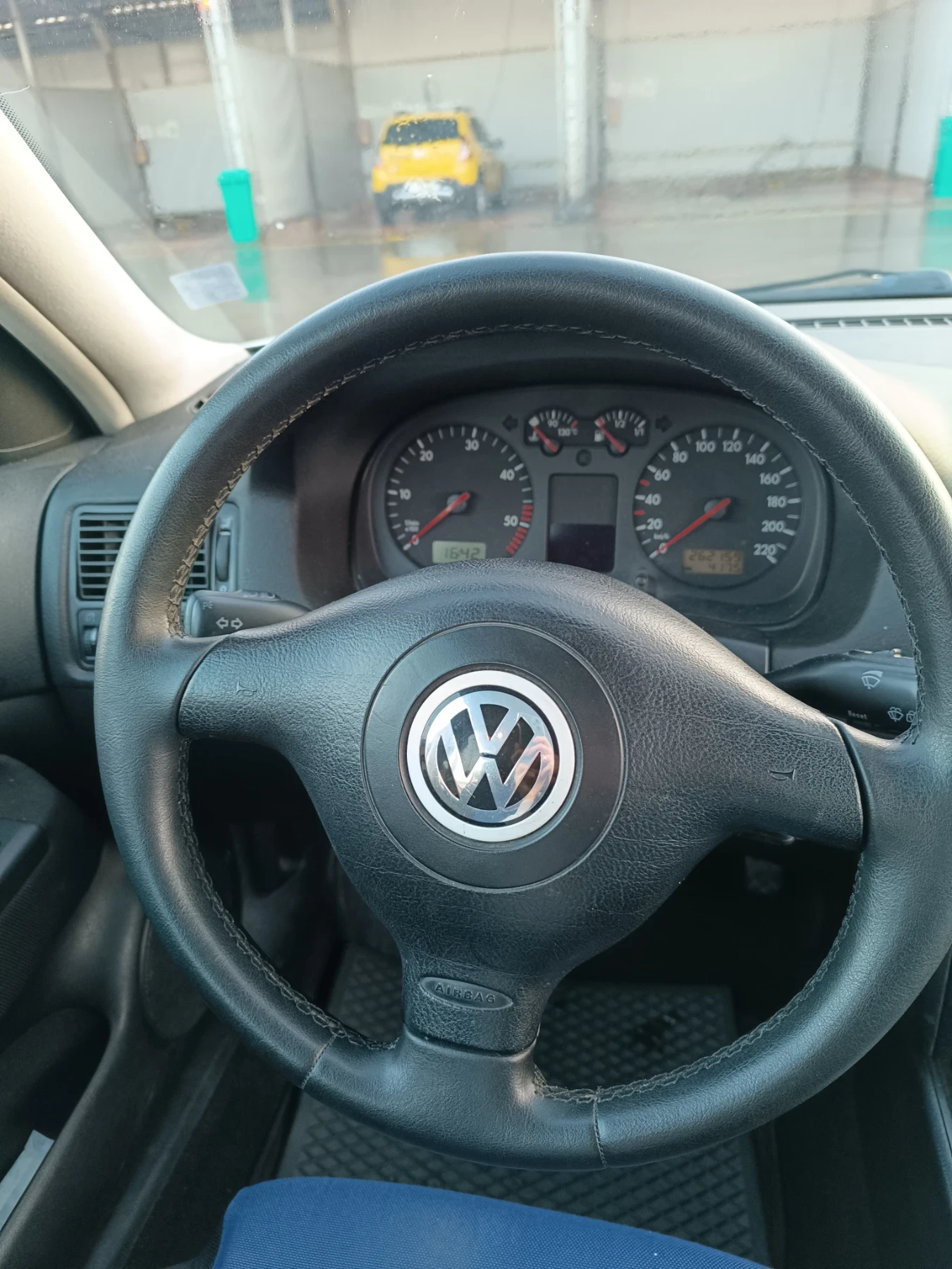 VW Golf  - изображение 8