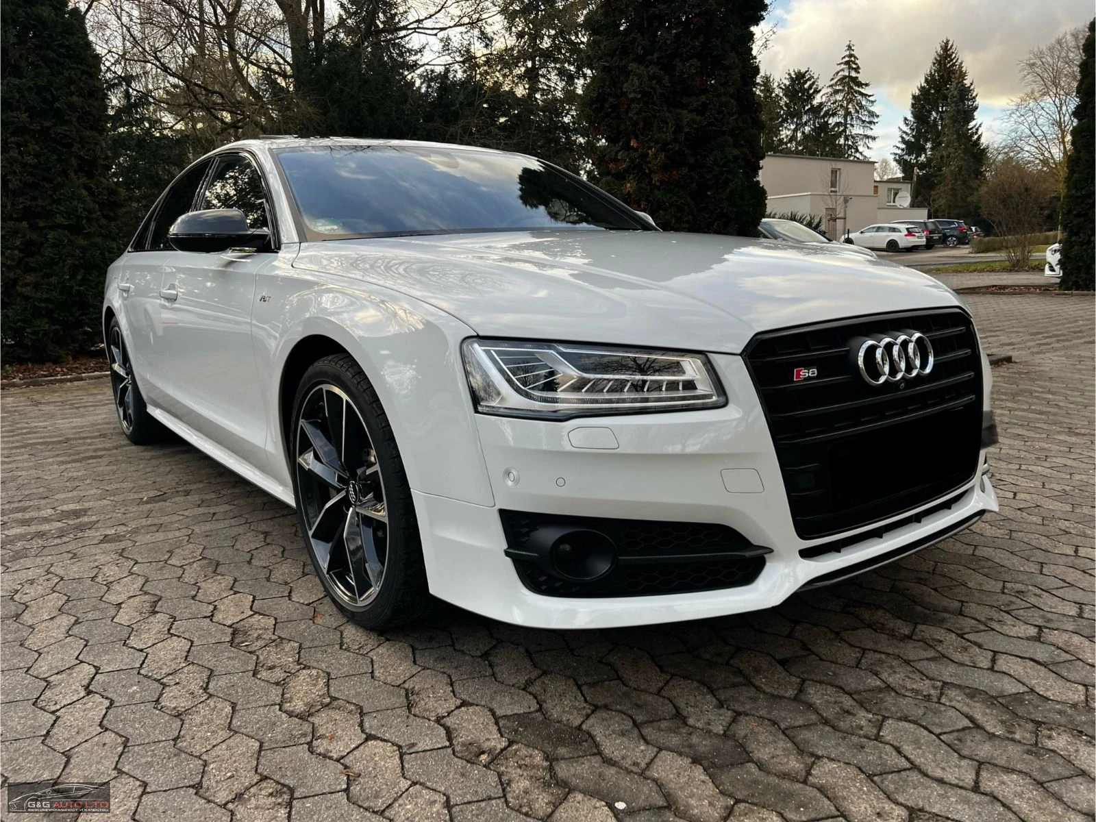 Audi S8 PLUS/4.0TFSI/605HP/V8/QUATTRO/XENON/CAM/AMBI/339v - изображение 5