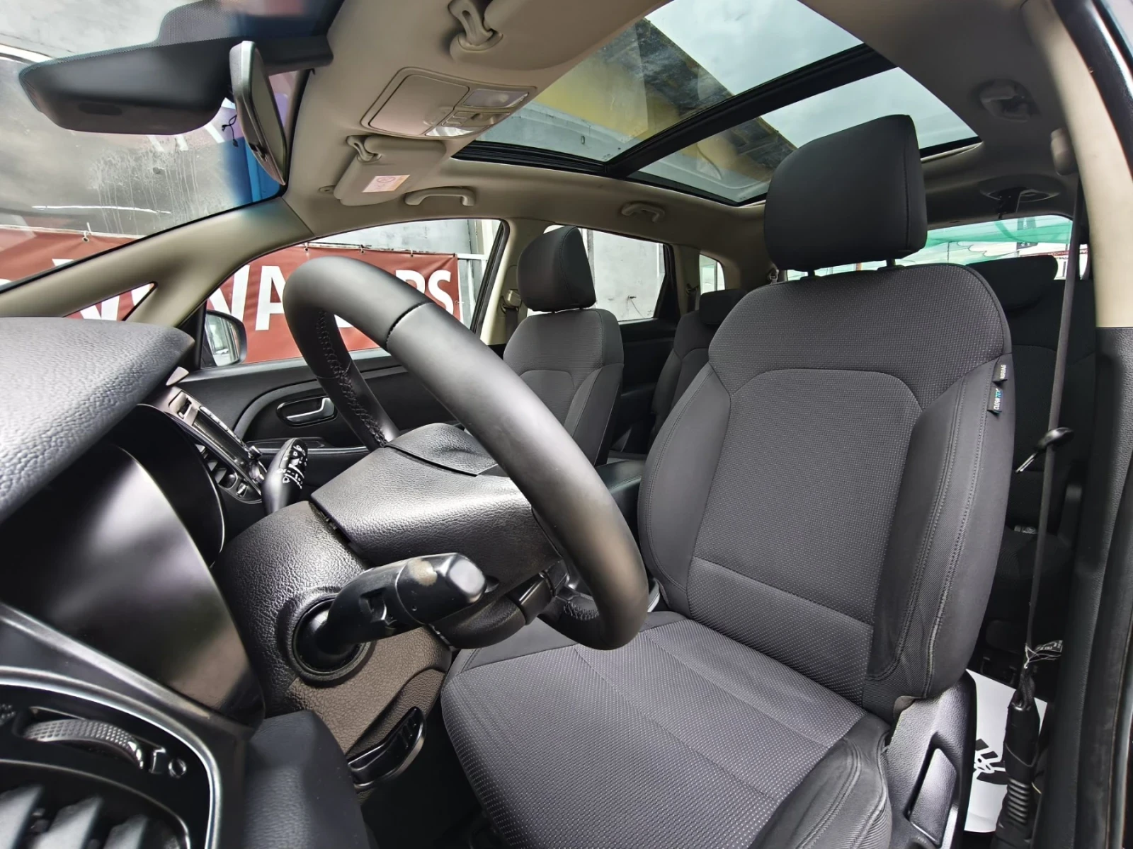Kia Carens 1.7CRDI-116к.с 7-места! Всички Екстри! - изображение 9