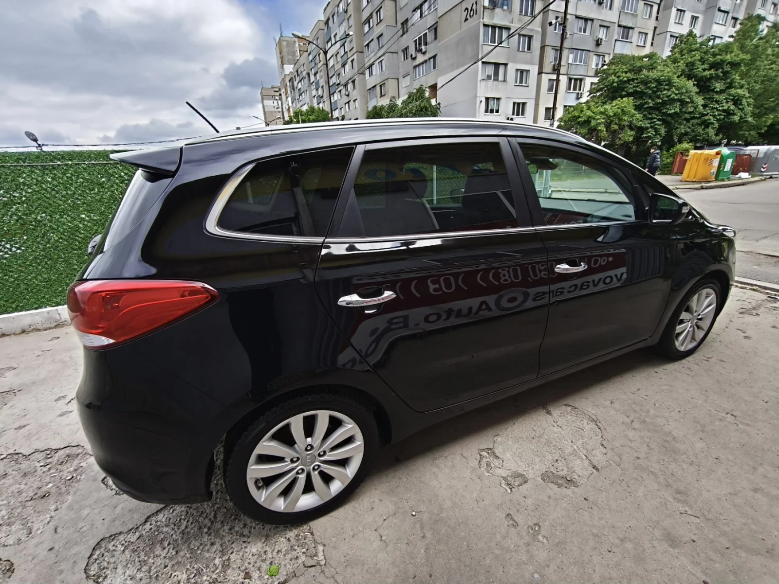 Kia Carens 1.7CRDI-116к.с 7-места! Всички Екстри! - изображение 5