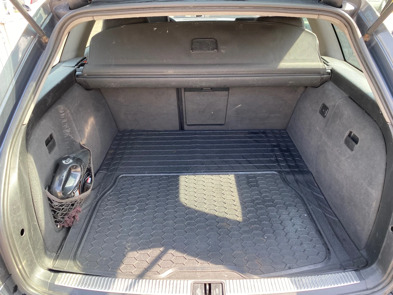 Audi A4 1.9 TDI 6 ск - изображение 4