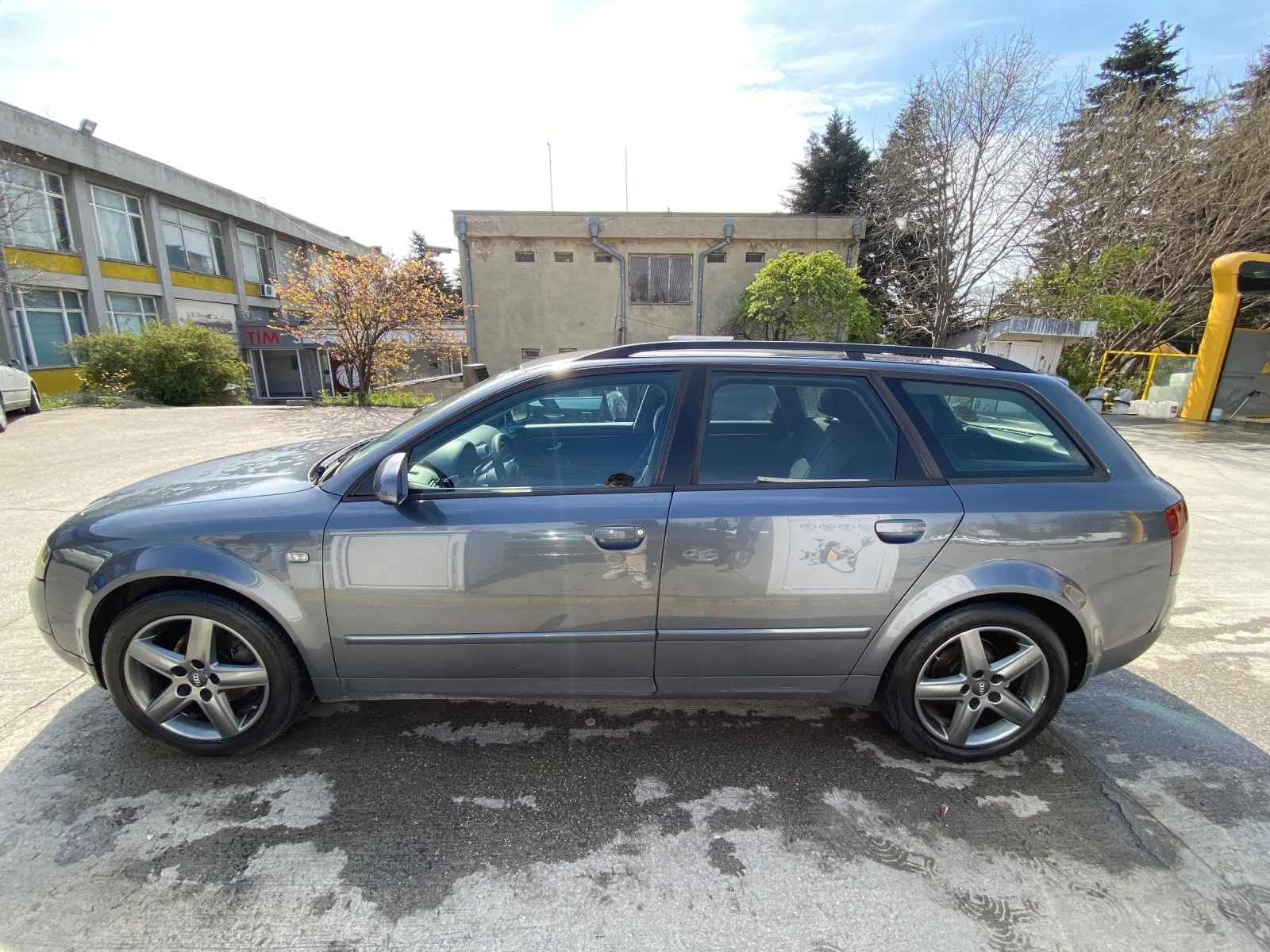 Audi A4 1.9 TDI 6 ск - изображение 2