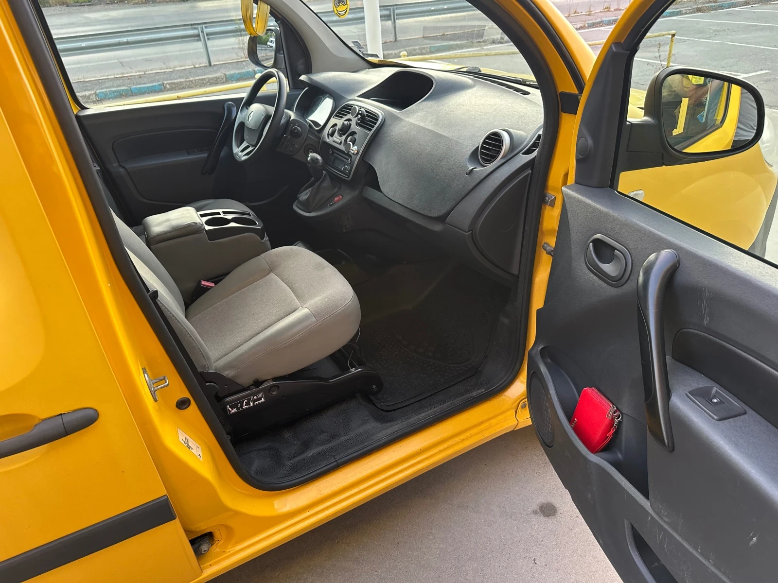 Renault Kangoo АВТОМАТИК ГАЗ/БЕНЗИН 98 000км - изображение 10