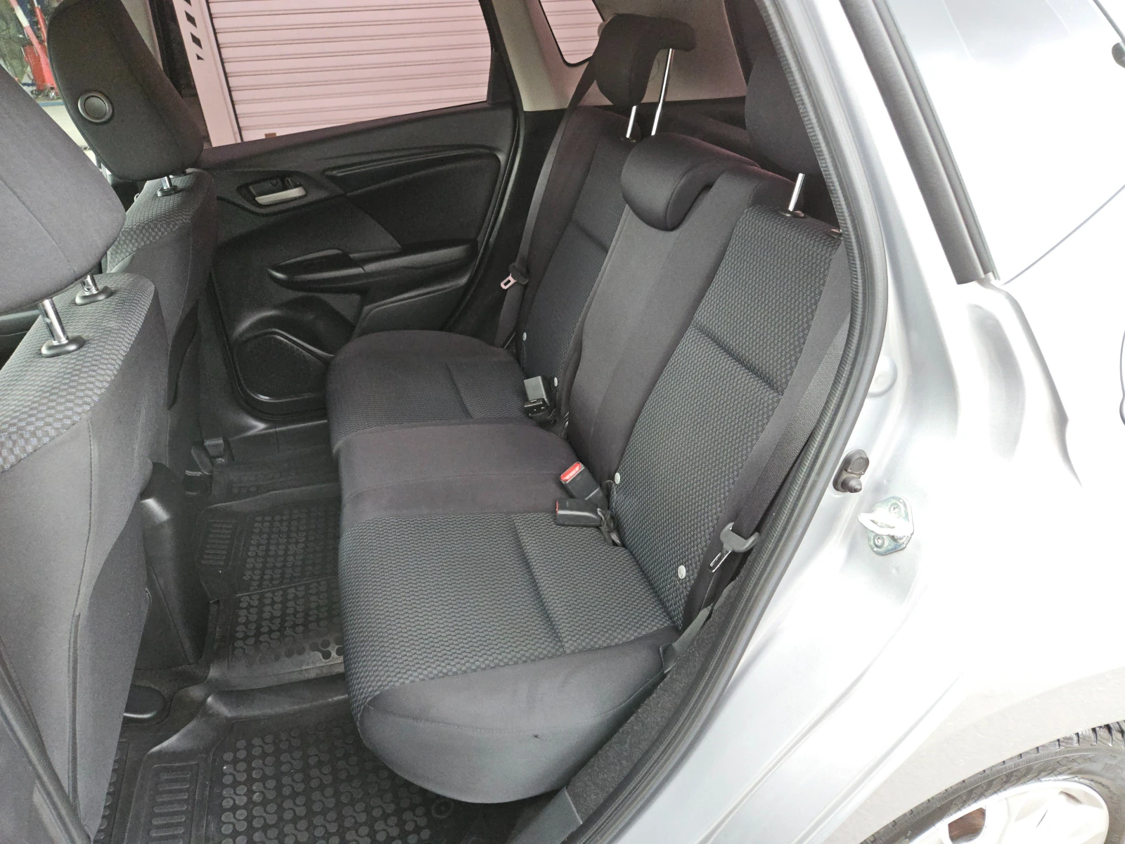 Honda Jazz 1.3i-VTEC/Trend AT/LED/ACC/БЛУТУТ/ОБСЛУЖЕНА/EURO6B | Mobile.bg — изображение 16