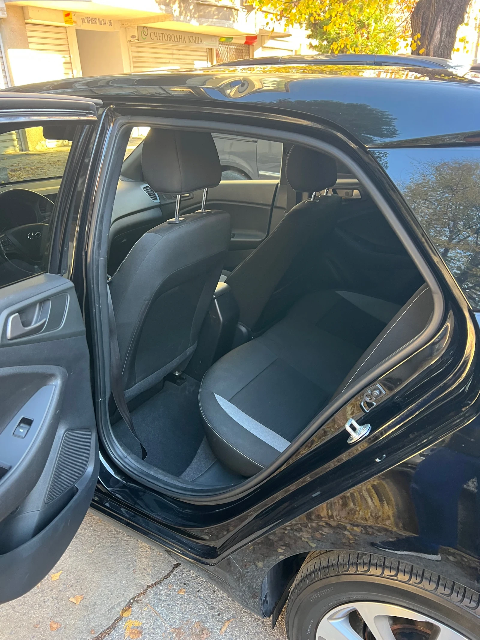 Hyundai I20 1.1 crdi - изображение 7