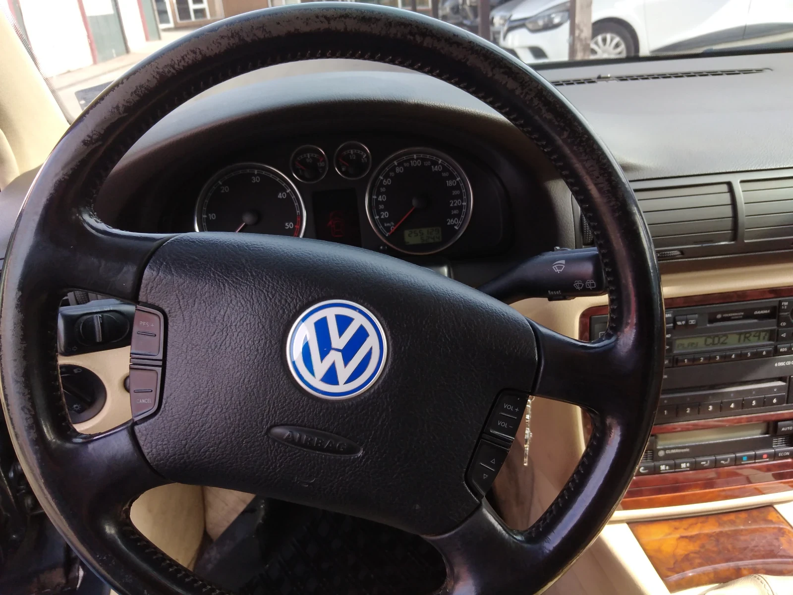 VW Passat, снимка 6 - Автомобили и джипове - 53845231