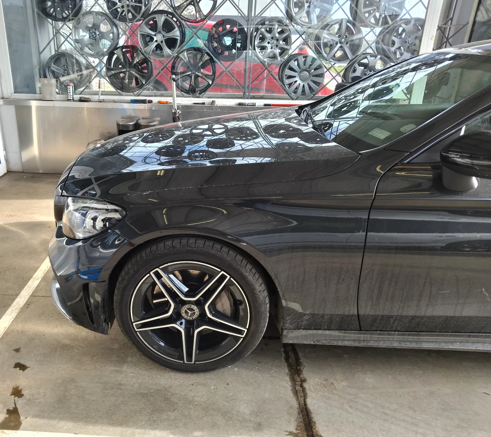 Mercedes-Benz C 300 Coupe AMG Line, снимка 3 - Автомобили и джипове - 54317651