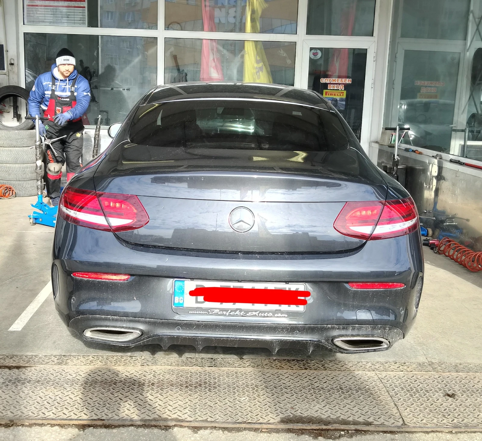 Mercedes-Benz C 300 Coupe AMG Line, снимка 8 - Автомобили и джипове - 54317651